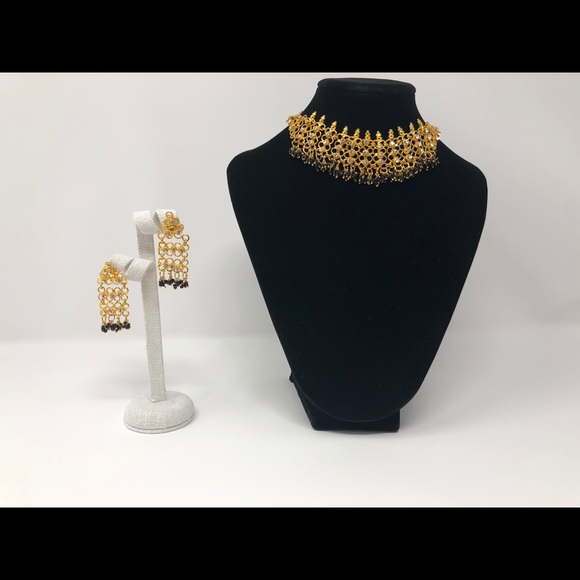 Eastern Jewellery - Picture 1 of 16